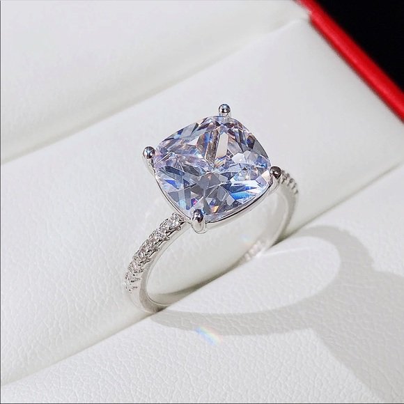 New Women’s 925 Silver Diamond Engagement Ring - Picture 5 of 6